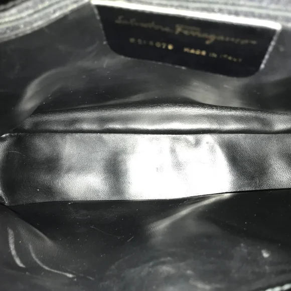SALVATORE FERRAGAMO BAG SHOULDERBAG ENAMEL LEATHER